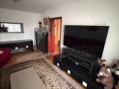 Crangasi, apartament cu 3 camere de vanzare, loc de parcare